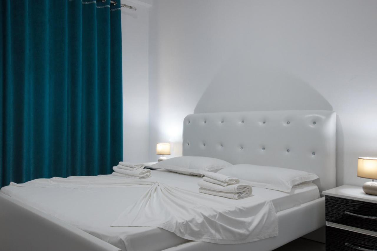 Grand Blue Aparthotel Σαράντα Εξωτερικό φωτογραφία