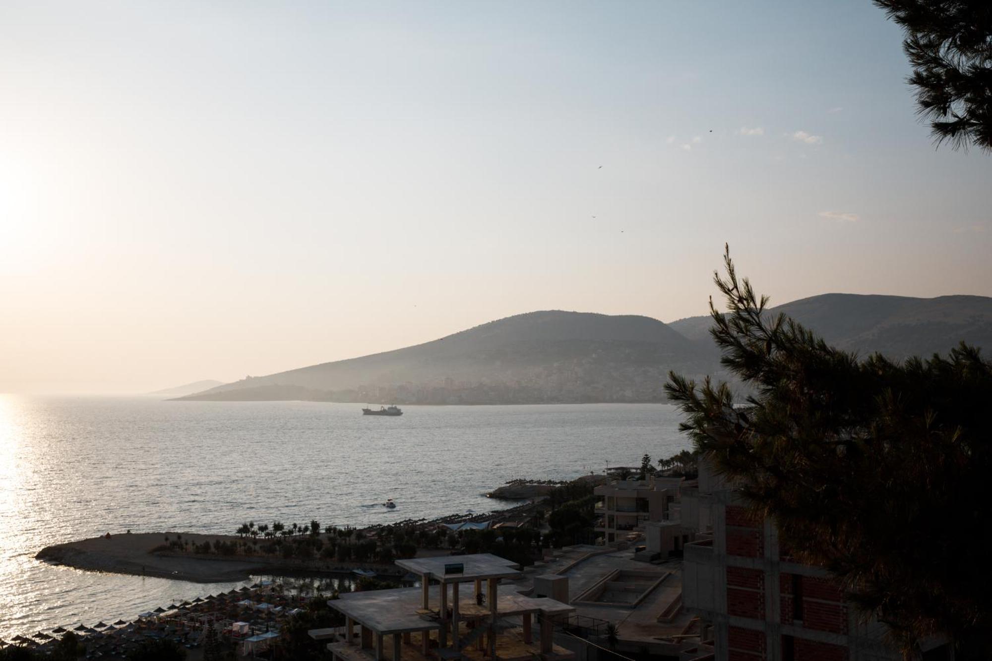 Grand Blue Aparthotel Σαράντα Εξωτερικό φωτογραφία