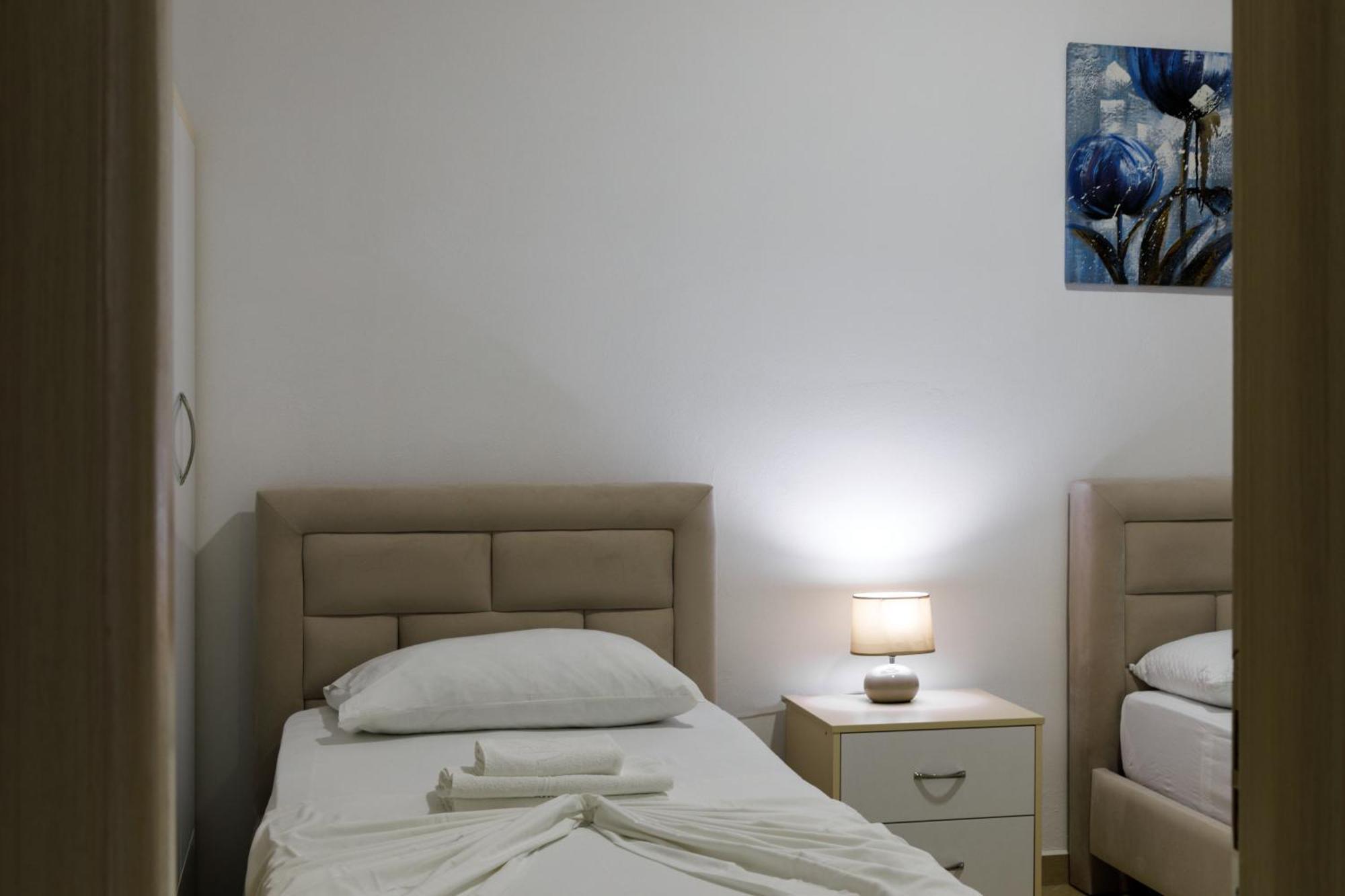 Grand Blue Aparthotel Σαράντα Εξωτερικό φωτογραφία