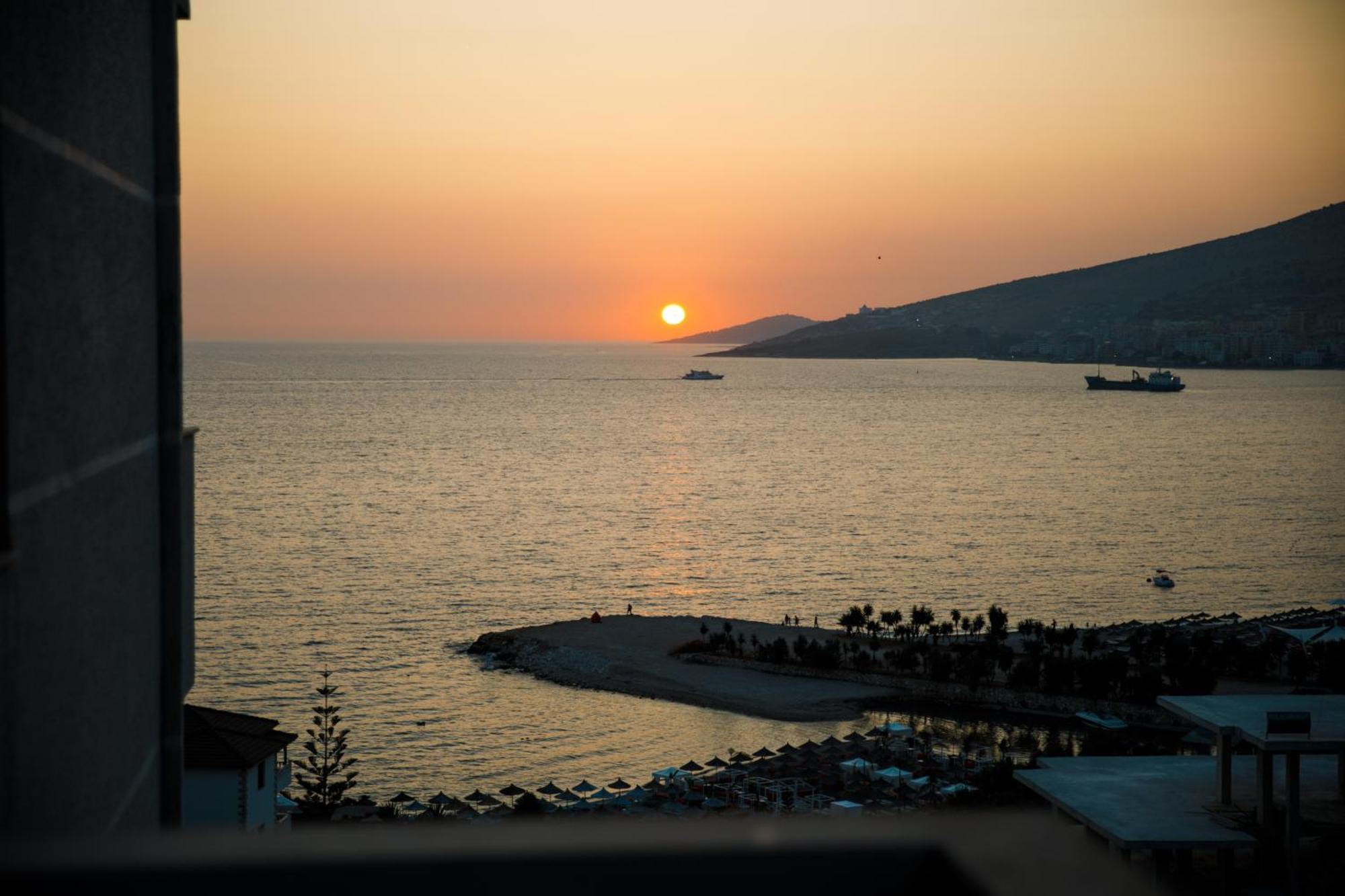 Grand Blue Aparthotel Σαράντα Εξωτερικό φωτογραφία